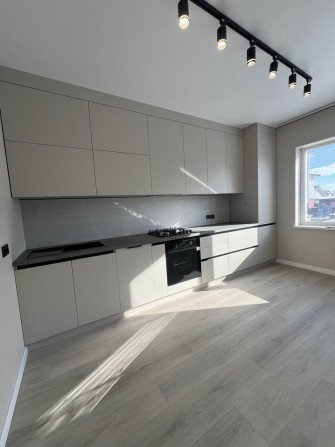 Продаж котеджа з ремонтом та газовим опаленням - фото 1