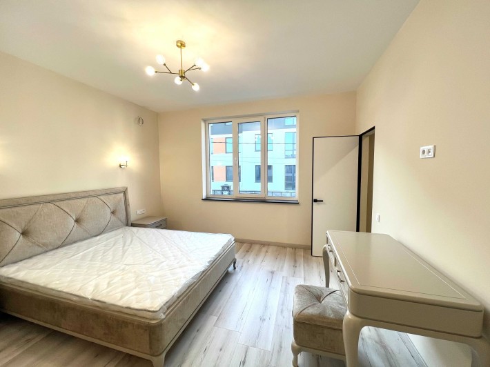 Продам будинок з ремонтом. Р-н Щасливе - фото 1