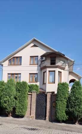 Просторий особняк в елітному районі на дослідний станції - фото 1