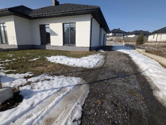 3-кімнатний котедж в районі Луцького кільця!4.2 сотки землі Рівне