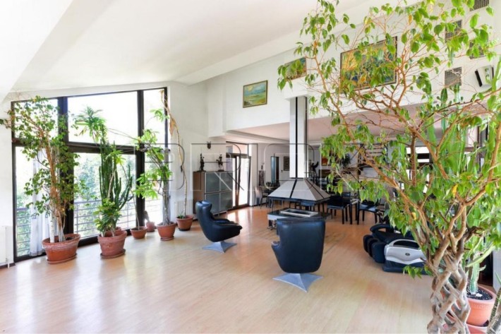 Продаж Будинку з басейном  423 м2 Печерськ Центр Лавра Радіальна - фото 1