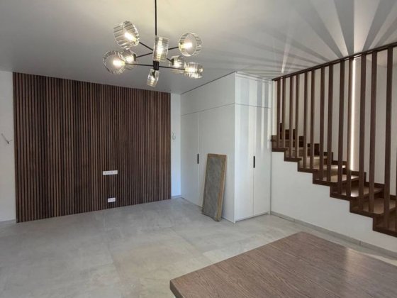 Продаж котеджу з ремонтом та меблями.р-н Червениця Ужгород