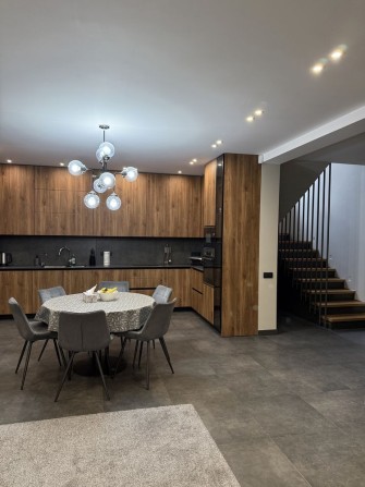 Продаж нового сучасного будинку на Оболоні - фото 1