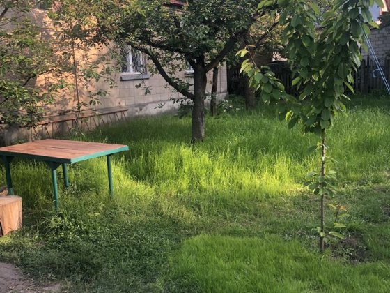 Дом Казбет р-он Можайского-Добровольчих батальонів . Хозяин без % Черкаси