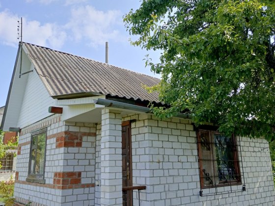 Приватизована гарна  дача.