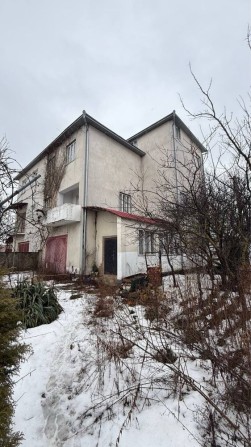 Продам частина будинку (ФАКТИЧНО 4 ОКРЕМІ КВАРТИРИ) 270$/м2! ГАЗ!370м2 - фото 1