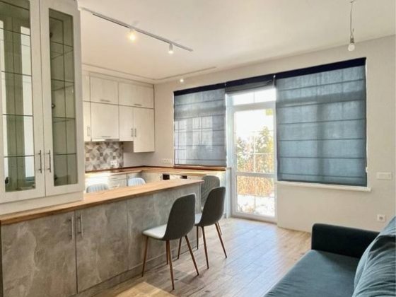 Продам СУЧАСНИЙ УКОМПЛЕКТОВАНИЙ ТАУНХАУС з ділянкою, Дослідна станція Чернівці