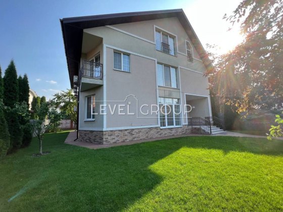 Продаж енергоефективного будинку 357м2