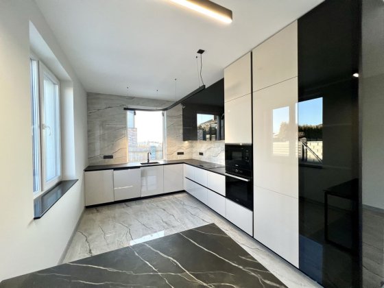 Продам будинок «На Щасливому» Рівне