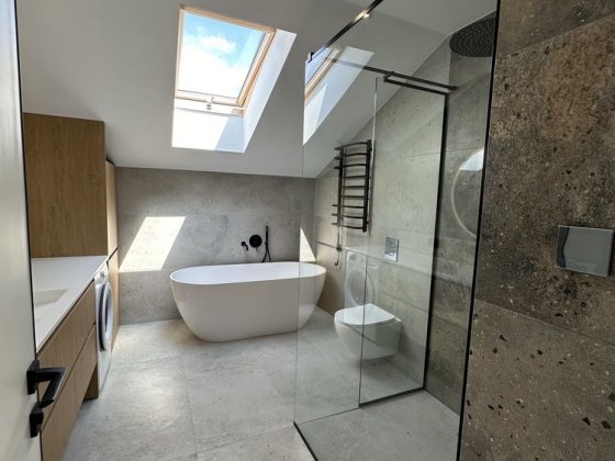 Продаж таунхауса ПІД ІНВЕСТИЦІЮ з Сучасним ремонтом Район Майдану Чернівці