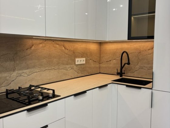 Продаж Таунхаус з меблями/на початку дослідноі  станціі/Довженко Чернівці