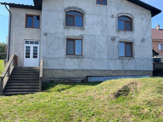 Будинок Бориспільська продаж Чернівці