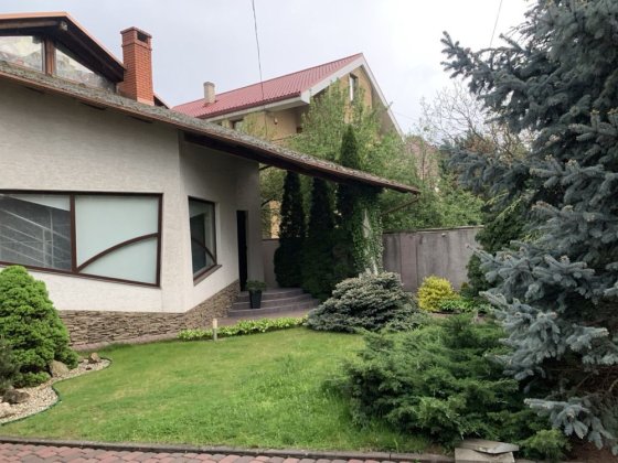 Продаж 2ох будинків  ! Центр міста Ужгород