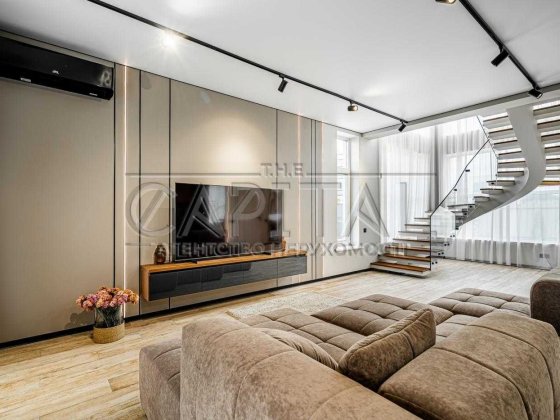 Продам Будинок / Дарницький / 150 м2 / 10 соток Киев