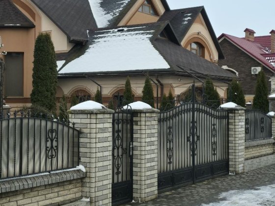 Просторий та продуманий будинок преміум-класу Чернівці