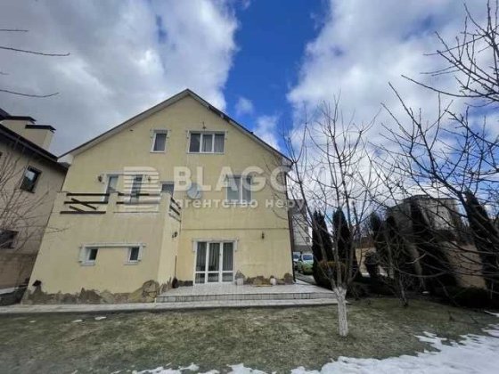 Будинок, вул. Івана Виговського 5, 2-х поверховий, 299м кв. Киев