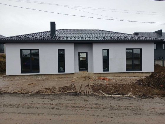 / Продається сучасний будинок 113 м² із земельною ділянкою 4.5 соток Рівне