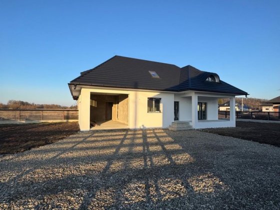 Продається будинок в Румунії, в Horodnic de Sus. Чернівці