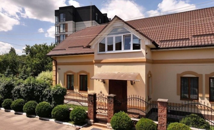 : Будинок 6 кімнат з гаражем та 10 соту Рівному! - фото 1