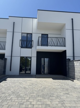 Готовий котедж в елітному районі міста на Щасливому‼️ - фото 1