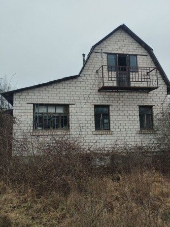 Продам будинок і гараж село Лишня Фастівського району Київської област - фото 1