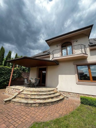 Продаж будинку район Мелроуз - фото 1