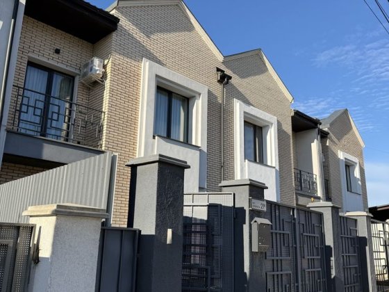 Продам котедж по в. Срібляста Ужгород