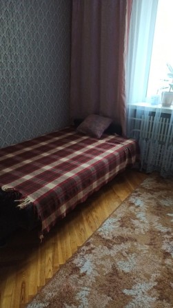 Здається кімната у 3-кімнатній квартирі без сплати комунальних - фото 1