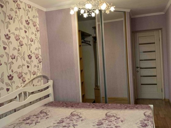 Кімната для дівчини. Без власників. Оплата за один місяць