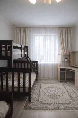 Кімната в гуртожитку . Біля обласної лікарні - фото 1