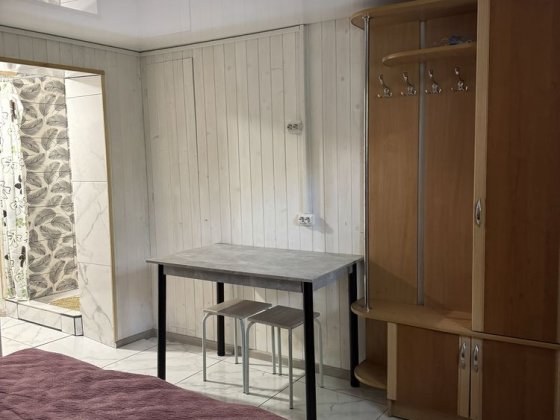 Окрема кімната, спільна тільки кухня , на -0 поверсі Ивано-Франковск