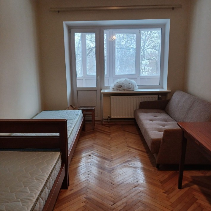 Оренда кімнати для дівчат центр,Бандери - фото 1