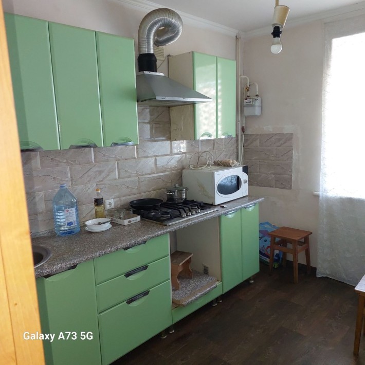 Здам в оренду кімнату в 4х кімнатній квартирі. - фото 1