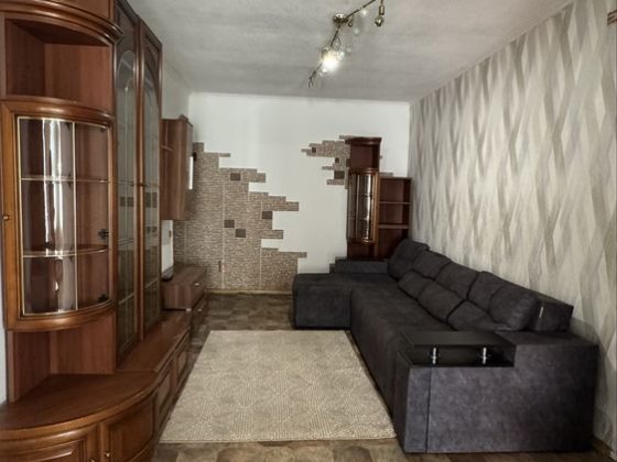 Оренда кімнати, пр. Волі! Для дівчини! Луцк