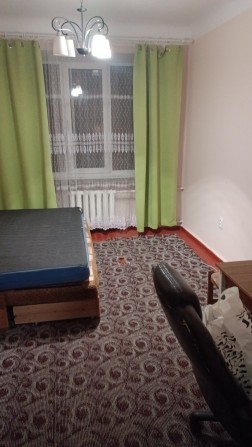 Кімната у гуртожитку на Дружбі - фото 1