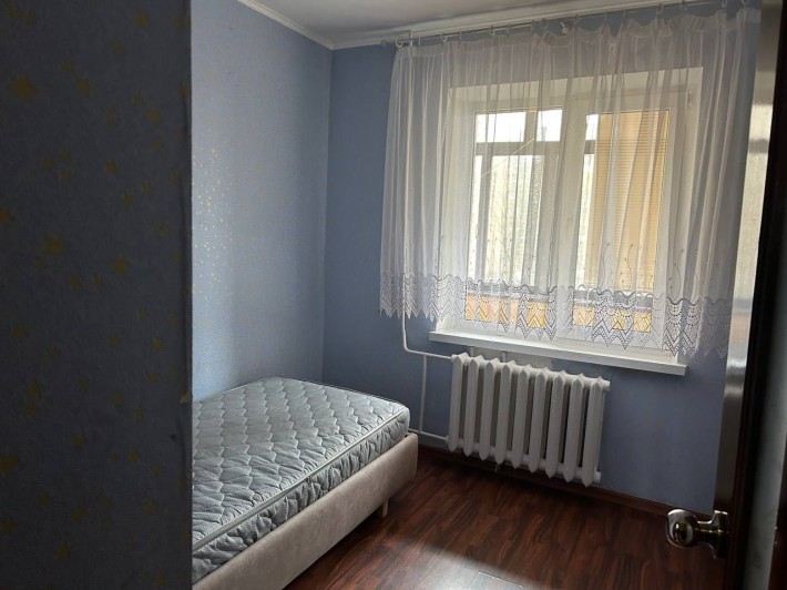 Оренда кімнати в трикімнатній квартирі - фото 1