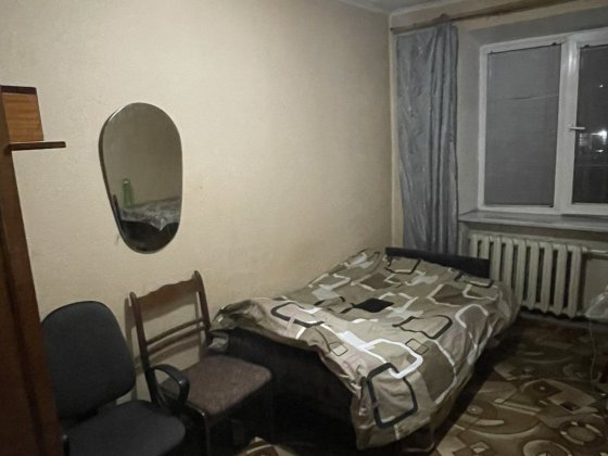 Здам окрему кімнату на тривалий термін, бул.  Героїв Крут 5, 1  поверх Черновцы