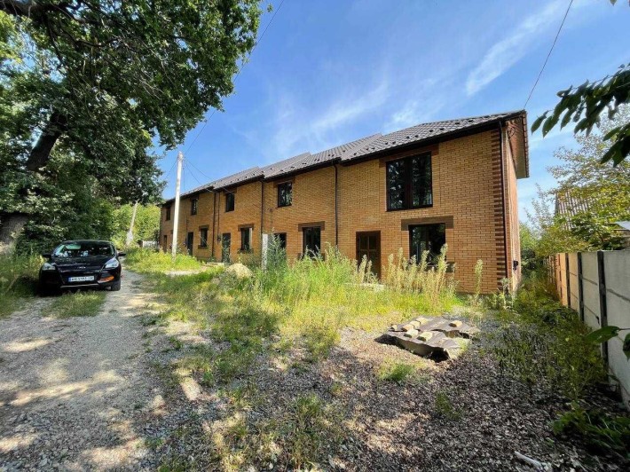 Продаж таунхаусу, район П'ятничани! - фото 1