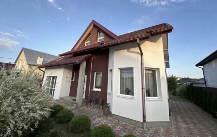 Продаж добротного будинку - фото 1