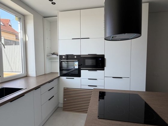 Продаж невеликого еотеджу Ужгород