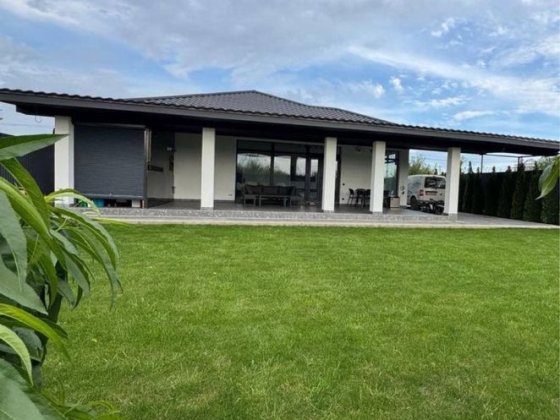 Продається чудовий будинок з ремонтом Ужгород