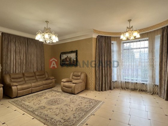 Продам современный дом возле леса и реки, в Обуховке