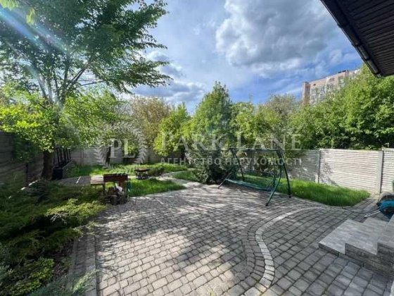 Будинок з ремонтом в Києві, вулиця Кар'єрна, Караваєві дачі Київ