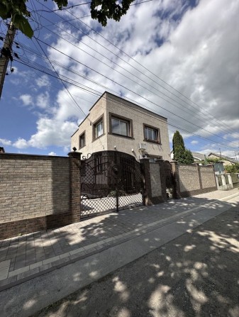 Продаж будинку в районі Краснодонців - фото 1