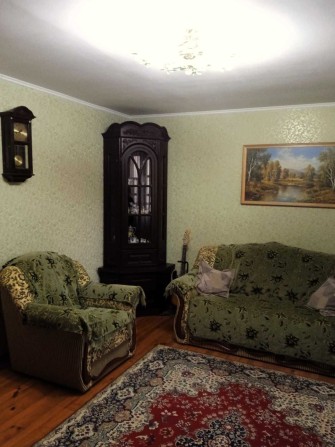 Частина будинку в центрі окремий двір центральні комунікації - фото 1