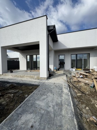 Продаж нового будинку - фото 1