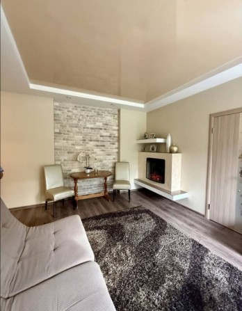 Продається 3 к. будинок в Новокодакському  р-ні. - фото 1