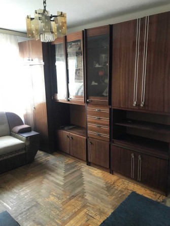 Здам кімнату в трикімнатній квартирі - фото 1