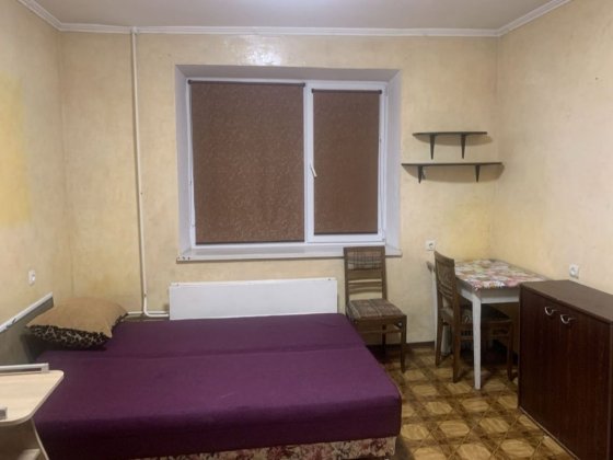 Комната в гуртожитку-10хв.м. Дарница 1-2человек!звоніть Киев