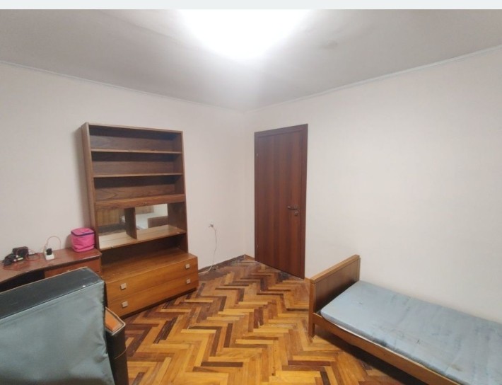 Сдам Печерськ.(м.Кловська) окрему кімнату в 3-кімнатній квартирі - фото 1